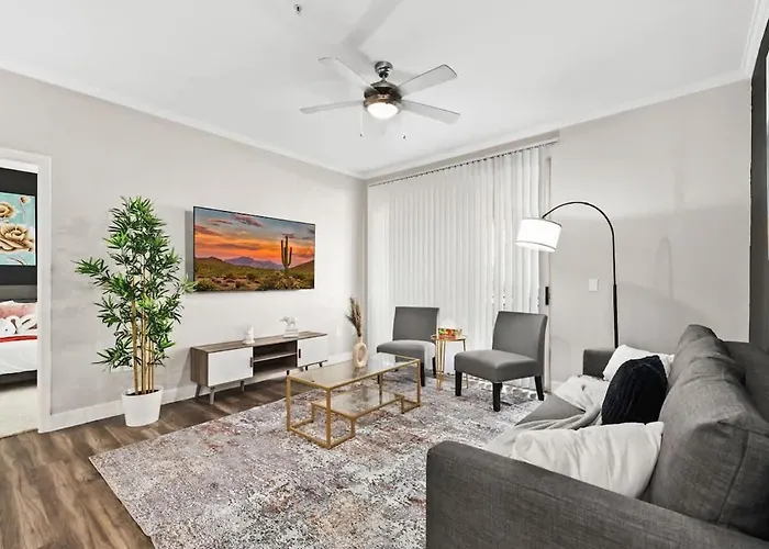 Apartment 2br Retreat Near Thompson Peak Pkwy With Pool & Bbq *