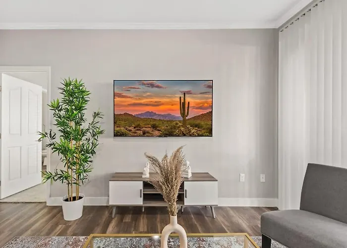 2br Retreat Near Thompson Peak Pkwy With Pool & Bbq Scottsdale