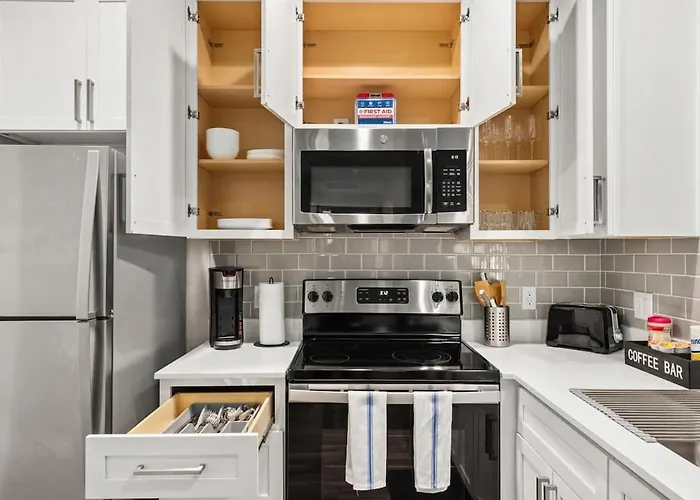2br Retreat Near Thompson Peak Pkwy With Pool & Bbq Scottsdale