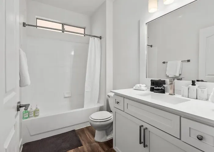 2br Retreat Near Thompson Peak Pkwy With Pool & Bbq Apartment *